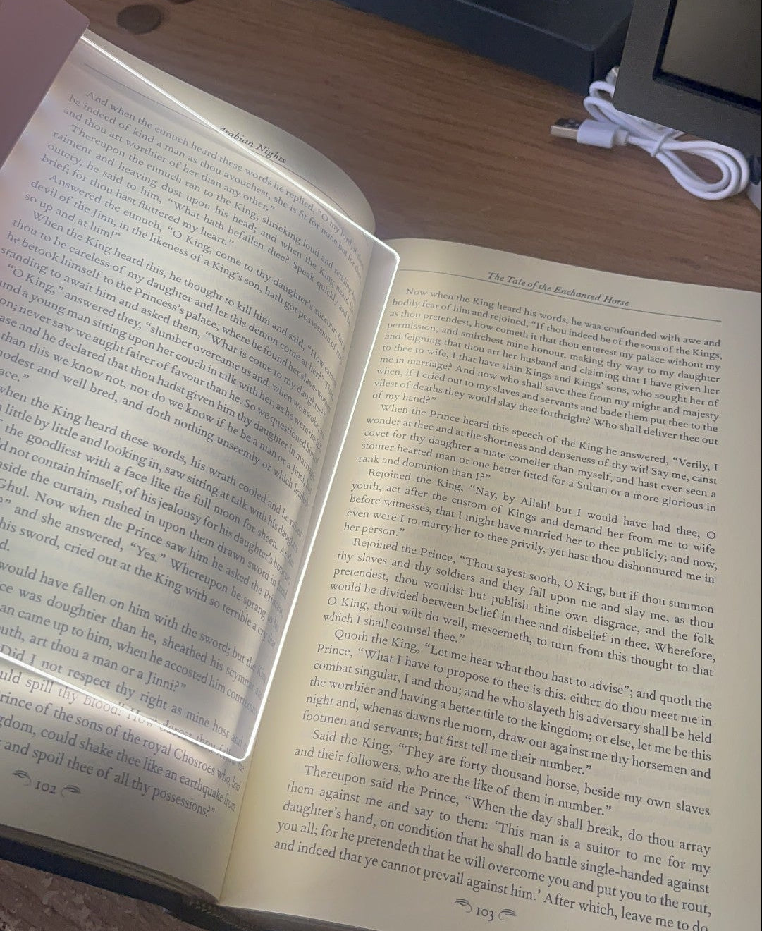 Nocturo Reading Light